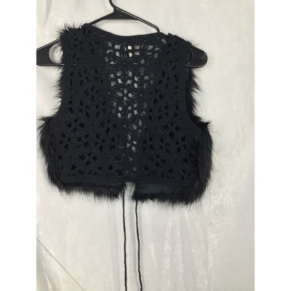Women's Top Shop Faux Fur Open Knit Black Vest Tie Bottom Small - Picture 6 of 8